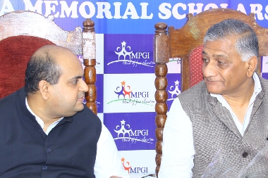 Chairman Shailendra Bhadauria with Gen. V.K. Singh (Retd.), Minister of State for Road Transport and Highways in a Group Event